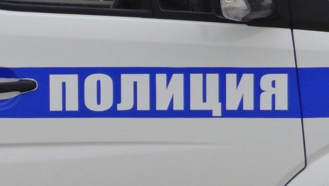 Полицейские устанавливают лиц, похитивших у жителя Курьинского района два миллиона рублей